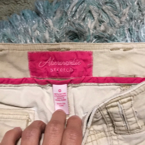 Abercrombie Stretch Khaki Capris - Picture 2 of 4